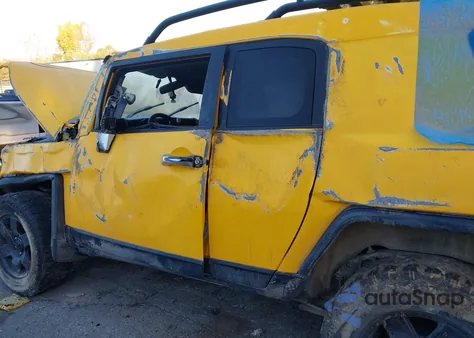 2007 Toyota Fj Cruiser from USA, damaged, VIN JTEBU11F670074017